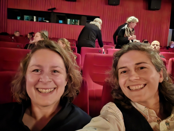 Cornelia M. Eichert und Alexandra Limont vertreten Lichtwerk und Kamera bei der Filmprogrammehrung des BKM